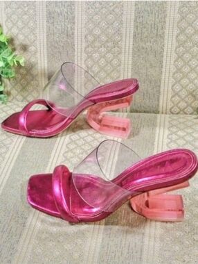 Anthropologie Vincenza Sculptural PVC Metallic Pink Lucite Heel Sandal